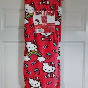 🆕️ SANRIO HELLO KITTY HAPPY BERRY TIME THROW ❤️